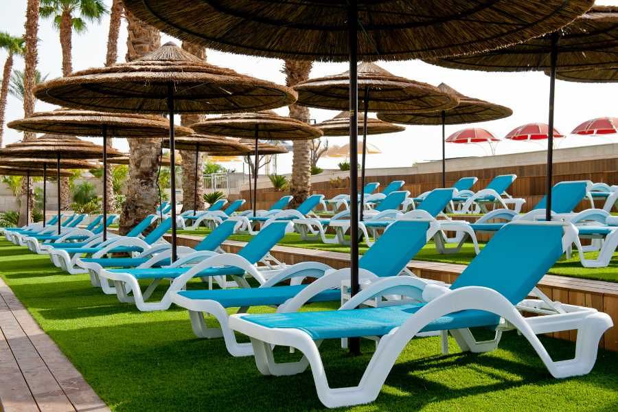 בריכה חיצונית | הרודס ים המלח