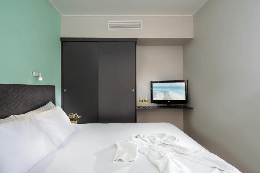 חדר דלקס משפחתי צופה לים