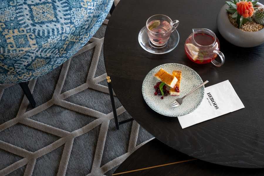 לובי בר | הרודס ים המלח