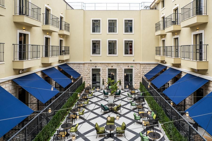 פטיו בוטניקה