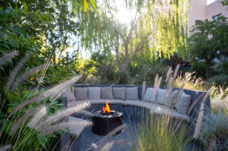 פינות ישיבה בטבע