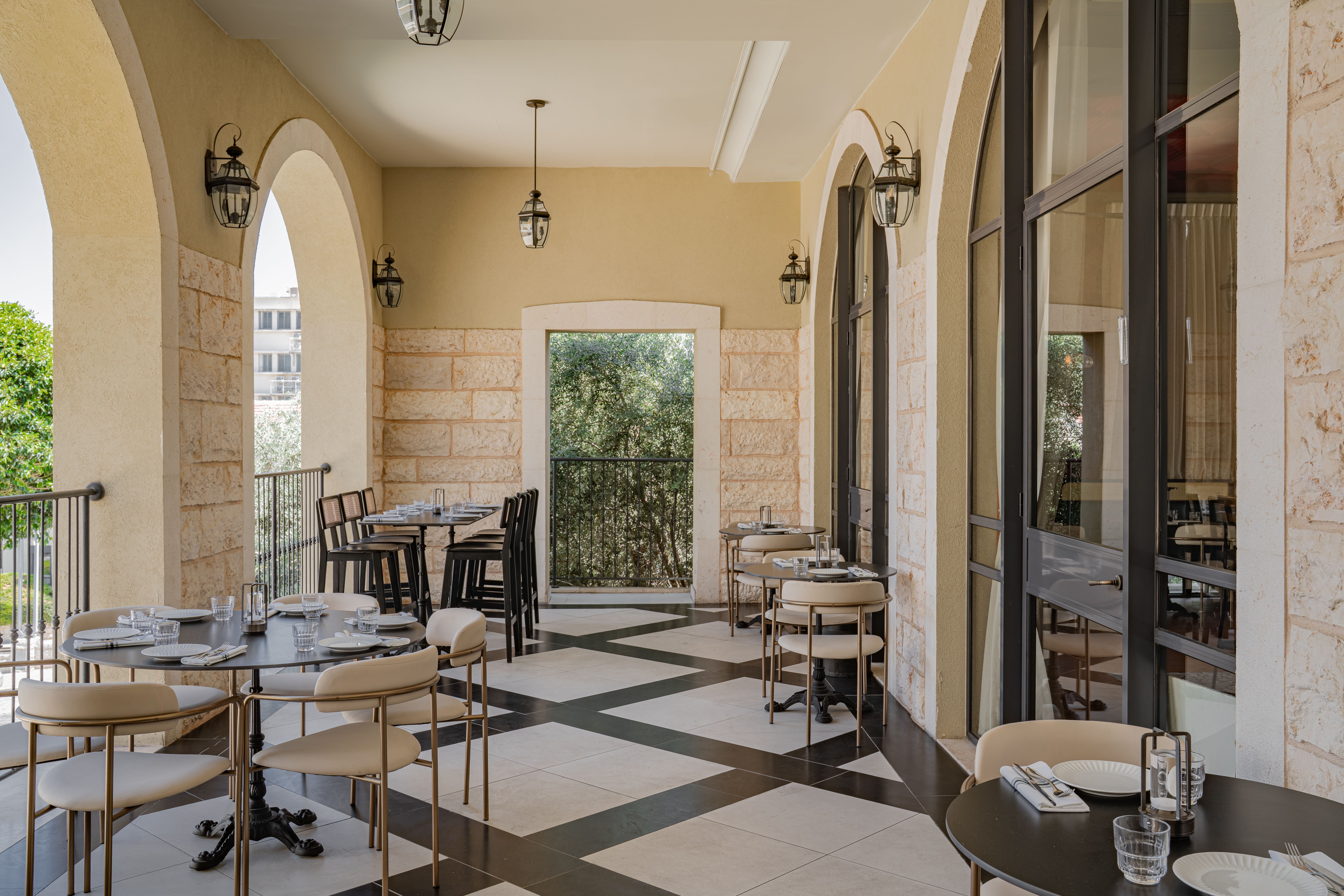 מרפסת רחוב | בוטניקה חיפה