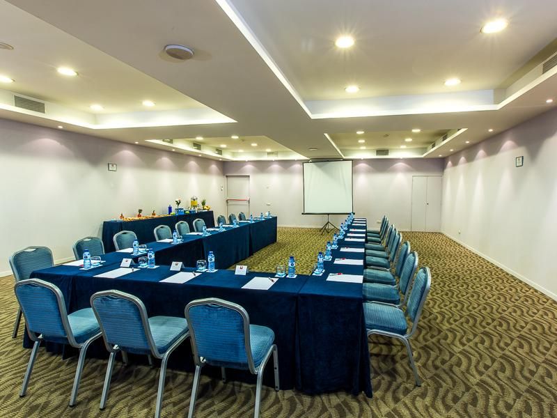 אולם לאנרדו