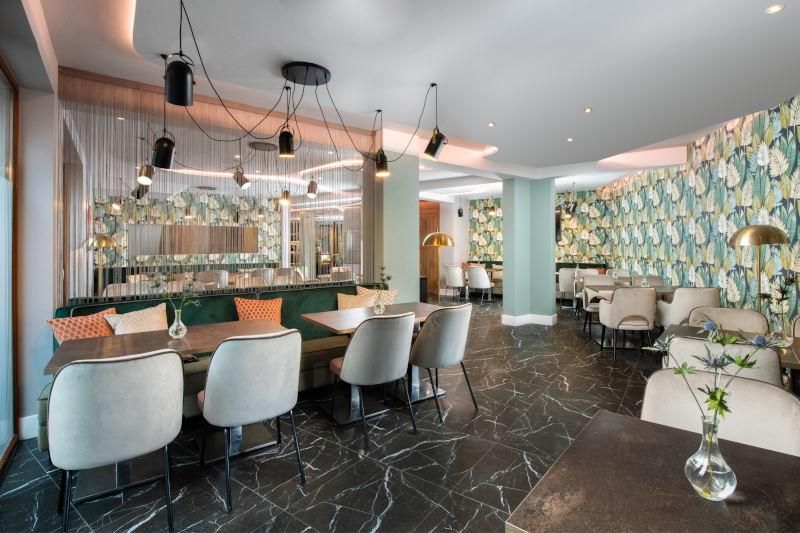 מסעדת Sips & Bites