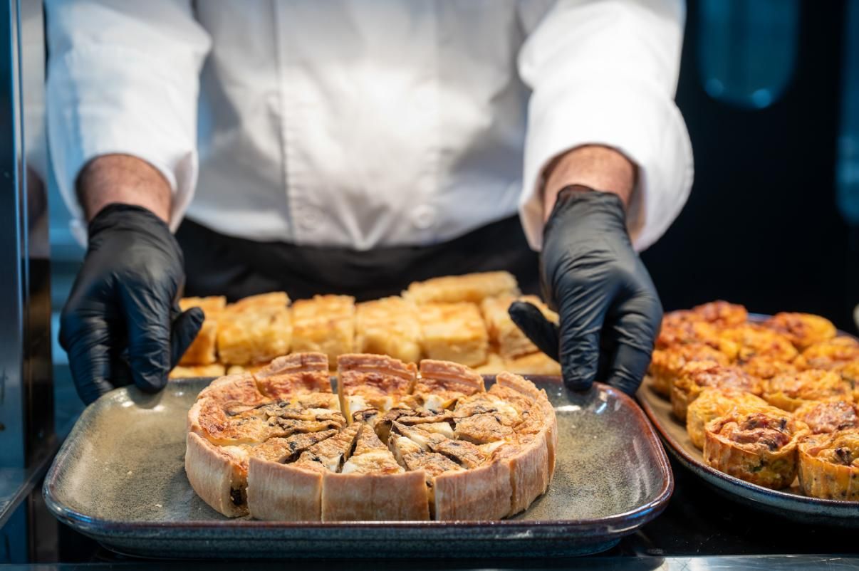 מלון לאונרדו פלאזה סיטי טאוור | מסעדת המלון