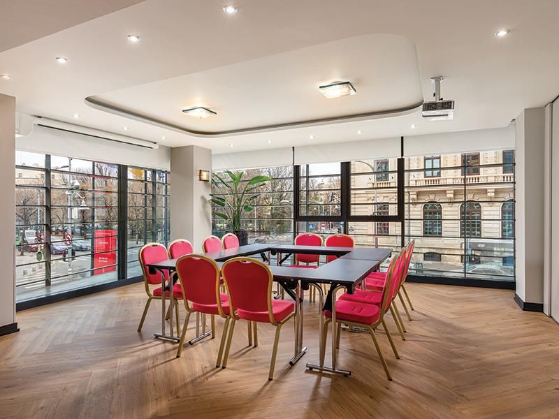 אולם George Enescu