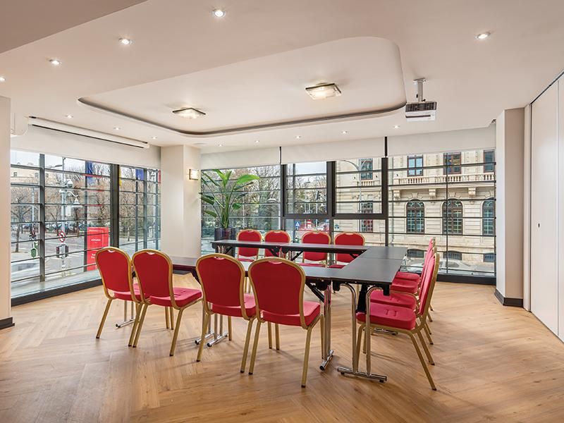 אולם George Enescu