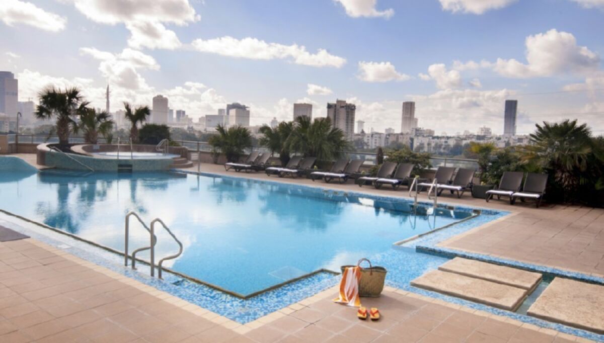 לאונרדו סיטי טאוואר