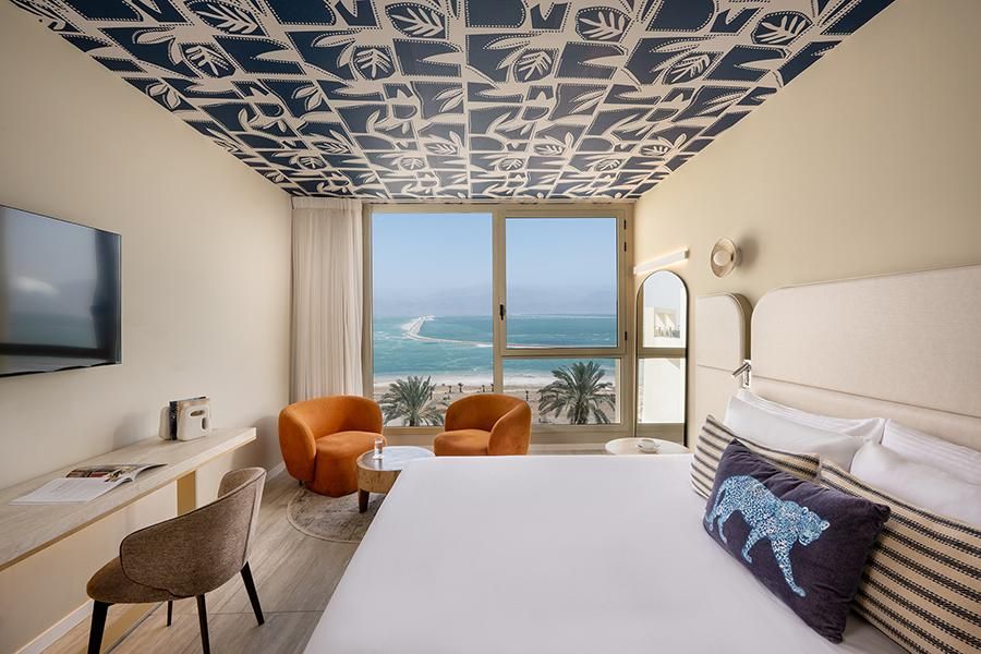 חדר דלקס עם דלת מקשרת 