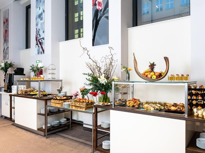 כיבוד חדר ישיבות