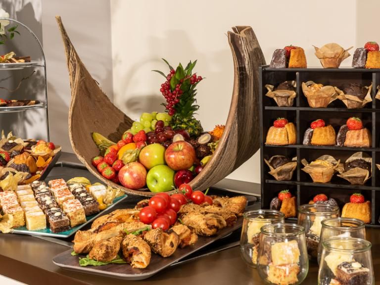 כיבוד חדר ישיבות