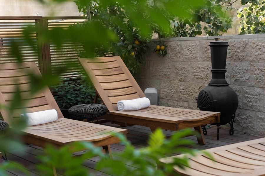 ג'קוזי ופינות שיזוף