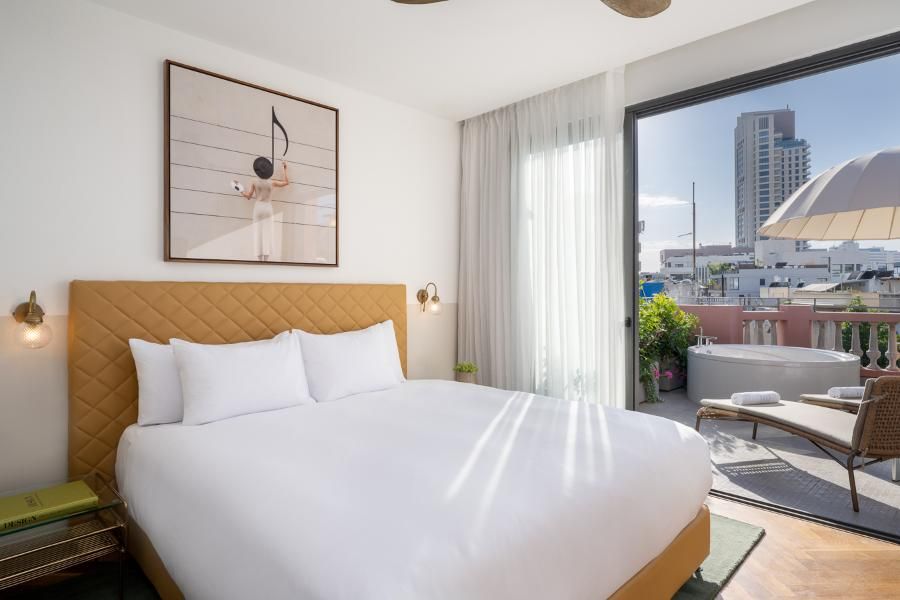 בוטיק גג ג'קוזי