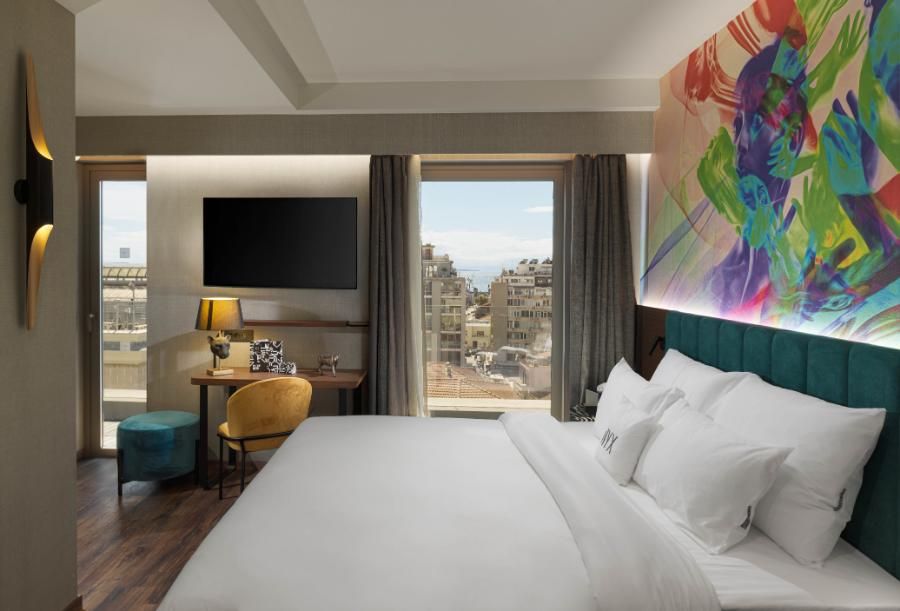 חדר אקזקיוטיב עם גישה לטרקלין העסקים