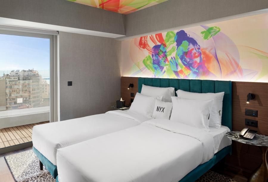 סוויטת NYX עם נוף לים וגישה לטרקלין העסקים