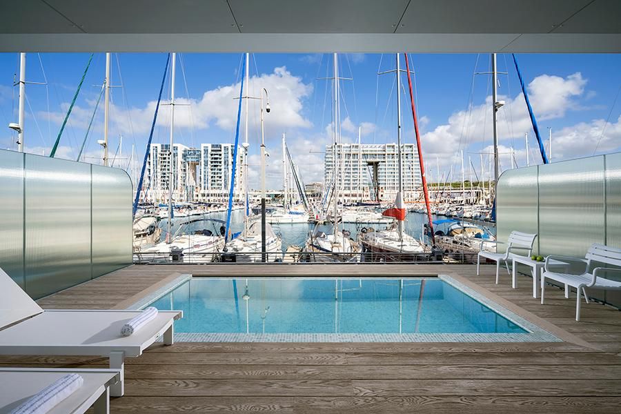 סוויטה עם בריכה פרטית