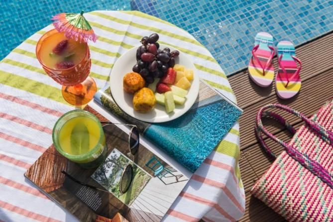 בריכת המלון