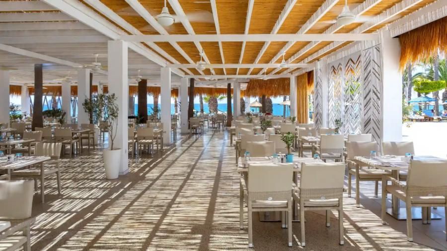 מסעדה גרנד ריזורט לימסול