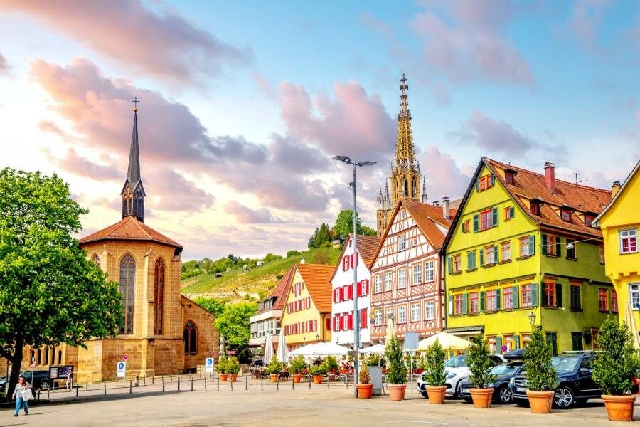 אסלינגן אם נקר