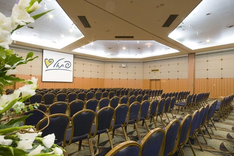 אולם הכנסים במלון